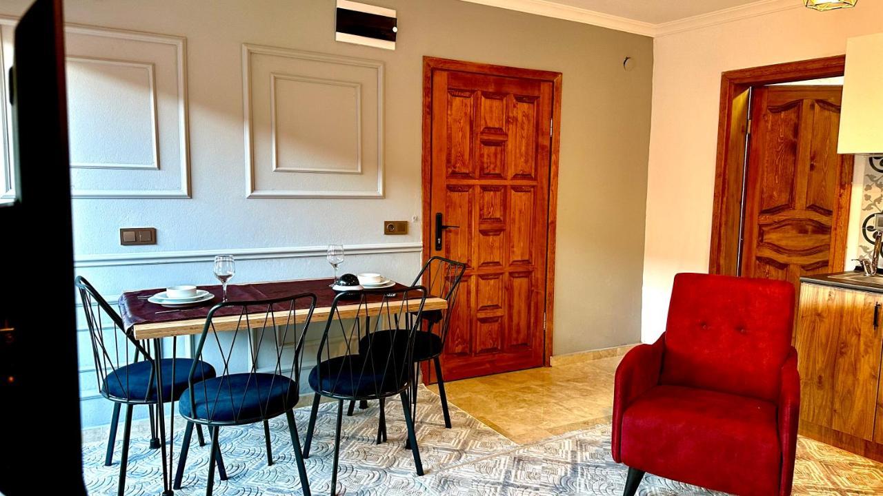 Villa Tas Konak Hacisekililer Luaran gambar