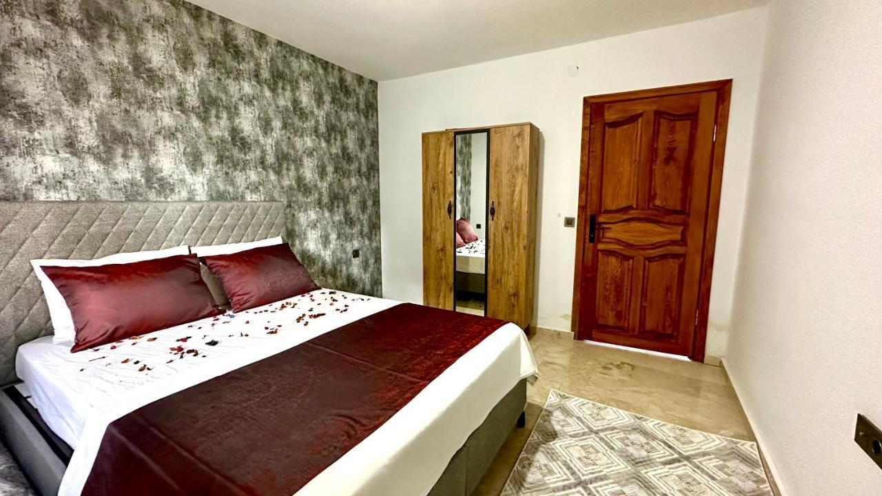 Villa Tas Konak Hacisekililer Luaran gambar