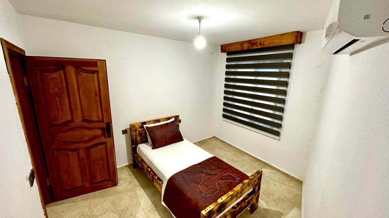 Villa Tas Konak Hacisekililer Luaran gambar