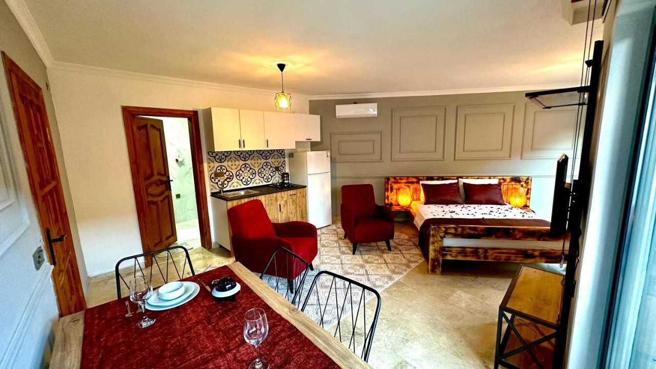 Villa Tas Konak Hacisekililer Luaran gambar